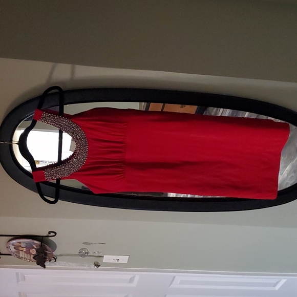 Dress - Picture 2 of 5